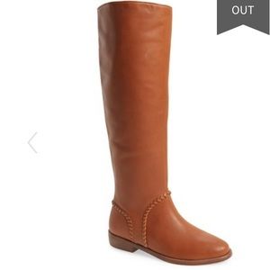UGG Gracen boot NWOB